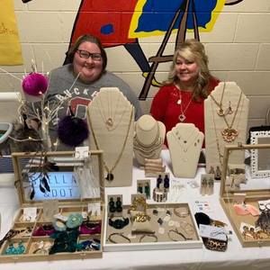 Meet your Posher, Robin